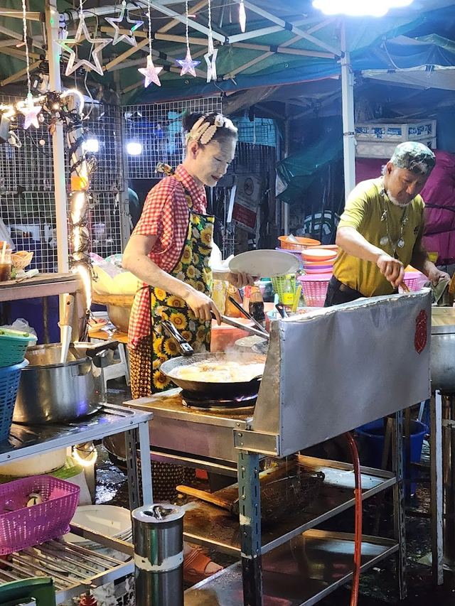 Jay Kob Tom Yum Kung Bang Lamphu